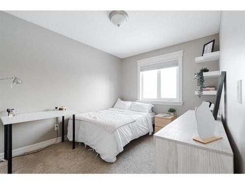 788 Heritage Drive, Fort Mcmurray, AB - Indoor Photo Showing Bedroom