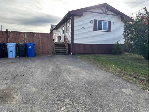 132 Morgan Avenue, Fort Mcmurray, AB - Outdoor