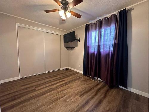 132 Morgan Avenue, Fort Mcmurray, AB - Indoor Photo Showing Other Room