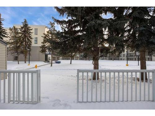 1527-21 Macdonald Drive, Fort Mcmurray, AB - Outdoor