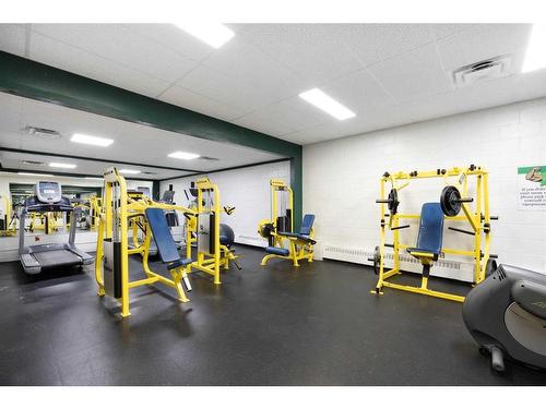 1527-21 Macdonald Drive, Fort Mcmurray, AB - Indoor Photo Showing Gym Room