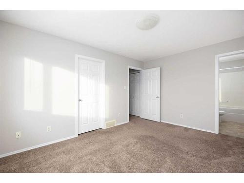 402-104 Loutit Road, Fort Mcmurray, AB - Indoor Photo Showing Other Room