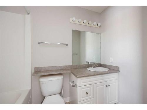 402-104 Loutit Road, Fort Mcmurray, AB - Indoor Photo Showing Bathroom