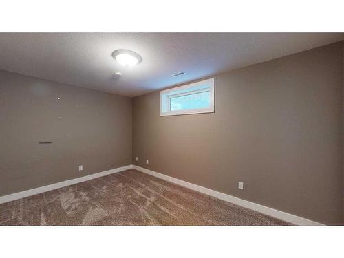 315 Warren Road, Fort Mcmurray, AB - Indoor Photo Showing Other Room