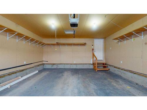 315 Warren Road, Fort Mcmurray, AB - Indoor Photo Showing Garage