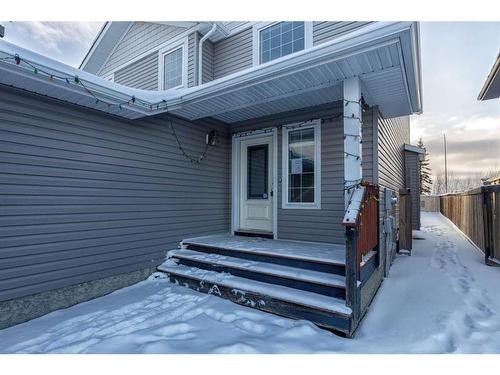 315 Warren Road, Fort Mcmurray, AB - Outdoor