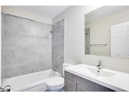 1501-21 Macdonald Drive, Fort Mcmurray, AB - Indoor Photo Showing Bathroom