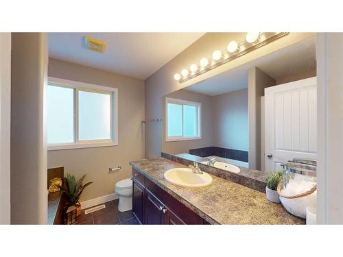 161 Trillium Road, Fort Mcmurray, AB - Indoor Photo Showing Bathroom