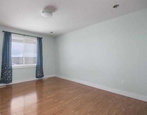 397 Collicott Drive, Fort Mcmurray, AB - Indoor Photo Showing Other Room