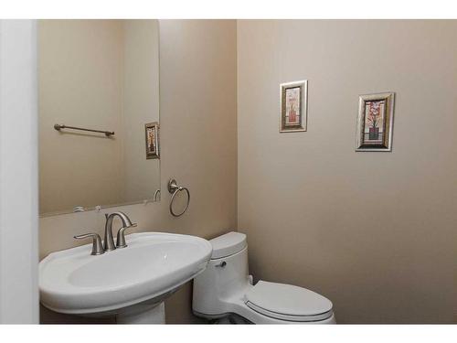 243 Wild Rose Street, Fort Mcmurray, AB - Indoor Photo Showing Bathroom