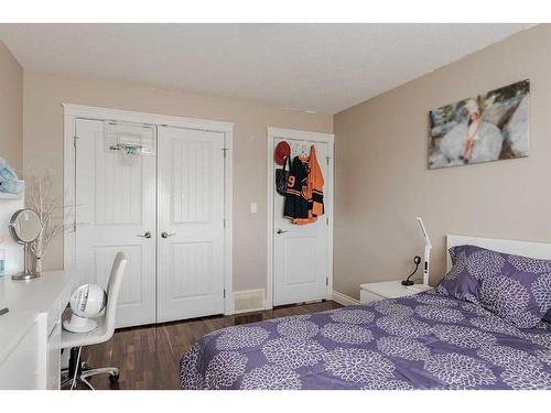 243 Wild Rose Street, Fort Mcmurray, AB - Indoor Photo Showing Bedroom