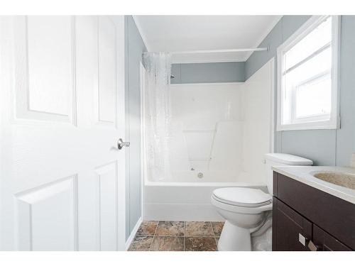 106 Grant Way, Fort Mcmurray, AB - Indoor Photo Showing Bathroom