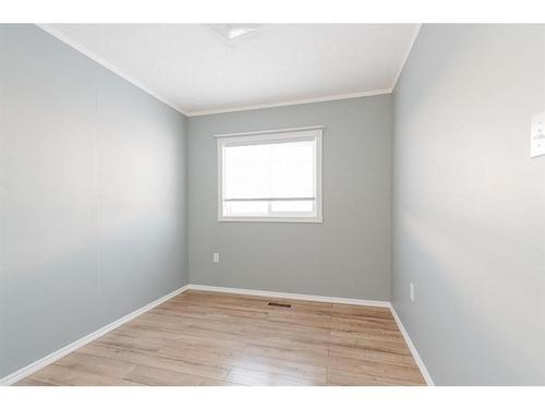 106 Grant Way, Fort Mcmurray, AB - Indoor Photo Showing Other Room