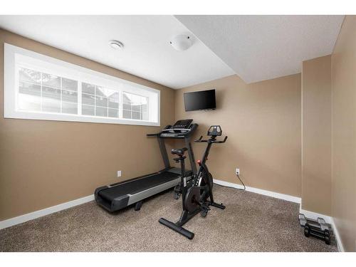 15-400 Sparrow Hawk Drive, Fort Mcmurray, AB - Indoor Photo Showing Gym Room