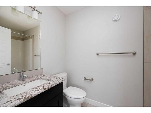 10-401 Sparrow Hawk Drive, Fort Mcmurray, AB - Indoor Photo Showing Bathroom