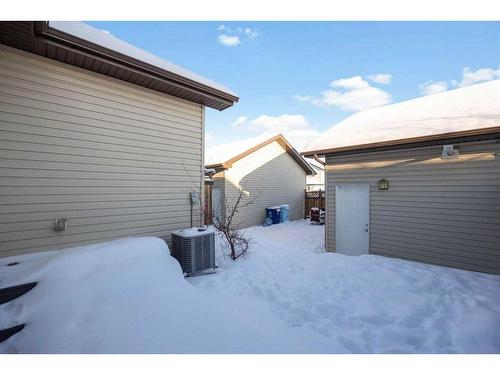 10-401 Sparrow Hawk Drive, Fort Mcmurray, AB - Outdoor With Exterior