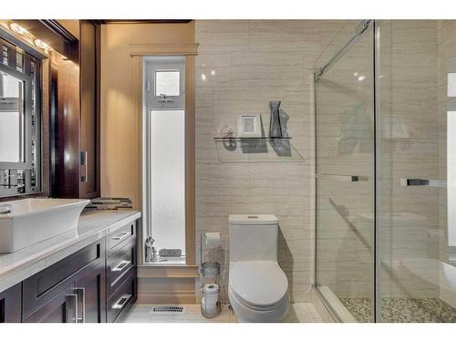 172 Brosseau Crescent, Fort Mcmurray, AB - Indoor Photo Showing Bathroom