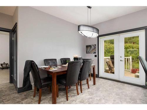 5627 Draper Road, Fort Mcmurray, AB - Indoor Photo Showing Dining Room