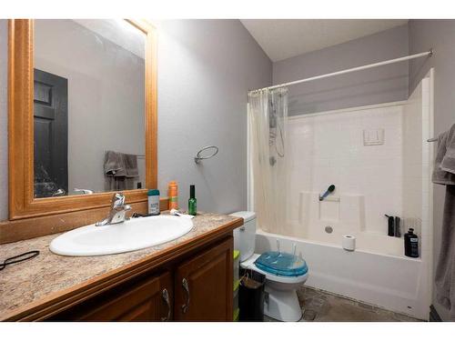 5627 Draper Road, Fort Mcmurray, AB - Indoor Photo Showing Bathroom