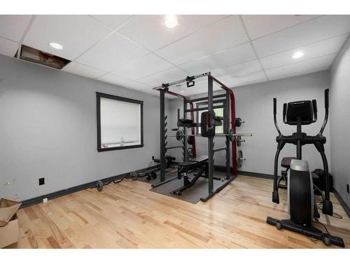 5627 Draper Road, Fort Mcmurray, AB - Indoor Photo Showing Gym Room