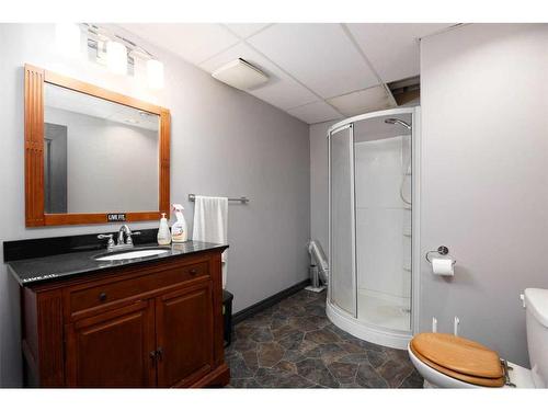 5627 Draper Road, Fort Mcmurray, AB - Indoor Photo Showing Bathroom