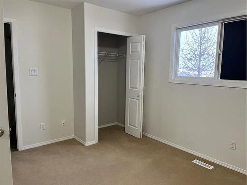 103-104 Loutit Road, Fort Mcmurray, AB - Indoor Photo Showing Other Room