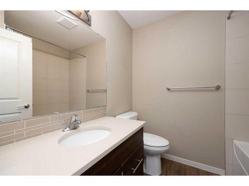 27-711 Beaconhill Drive, Fort Mcmurray, AB - Indoor Photo Showing Bathroom