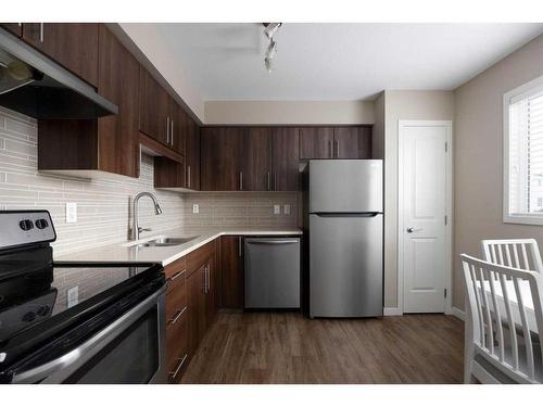 27-711 Beaconhill Drive, Fort Mcmurray, AB - Indoor Photo Showing Kitchen