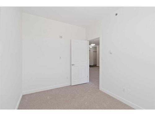 402-100 Denholm Gate, Fort Mcmurray, AB - Indoor Photo Showing Other Room