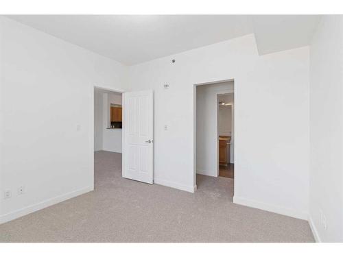 402-100 Denholm Gate, Fort Mcmurray, AB - Indoor Photo Showing Other Room