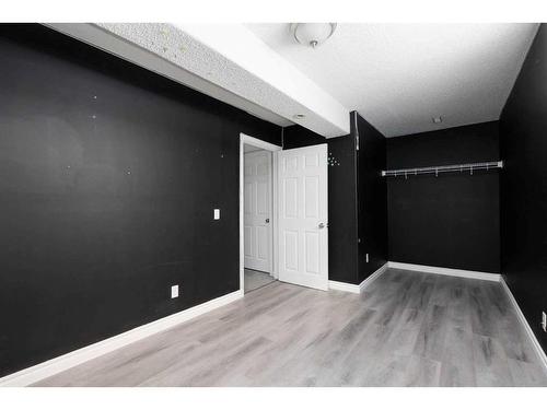 120 Grosbeak Way, Fort Mcmurray, AB - Indoor Photo Showing Other Room