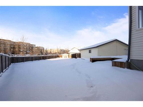 120 Grosbeak Way, Fort Mcmurray, AB - Outdoor