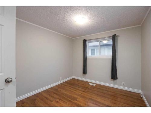 257 Caouette Crescent, Fort Mcmurray, AB - Indoor Photo Showing Other Room