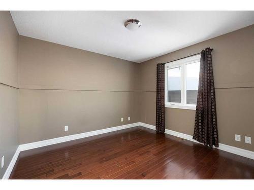 120 Dogwood Lane, Fort Mcmurray, AB - Indoor Photo Showing Other Room