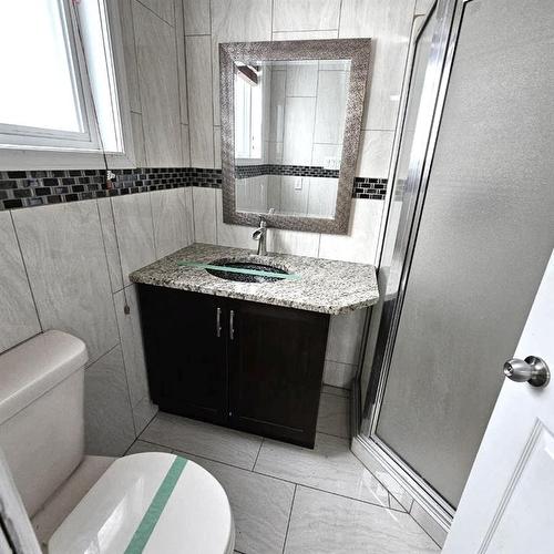 10304 103 Avenue, Lac La Biche, AB - Indoor Photo Showing Bathroom