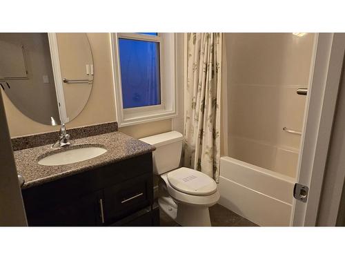 303-9919 Gordon Avenue, Fort Mcmurray, AB - Indoor Photo Showing Bathroom