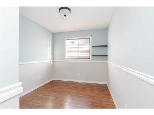 176 Archibald Close, Fort Mcmurray, AB - Indoor Photo Showing Other Room