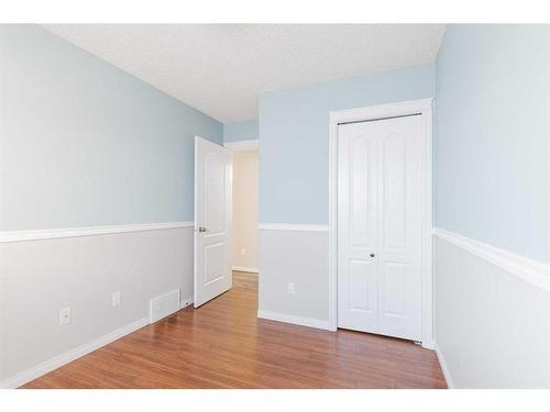 176 Archibald Close, Fort Mcmurray, AB - Indoor Photo Showing Other Room