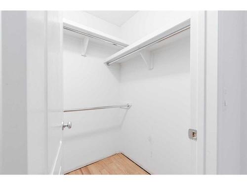 176 Archibald Close, Fort Mcmurray, AB - Indoor With Storage