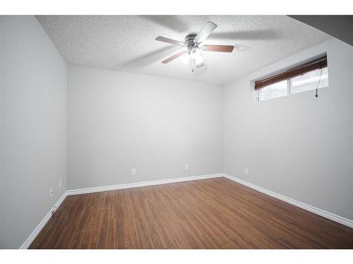 176 Archibald Close, Fort Mcmurray, AB - Indoor Photo Showing Other Room