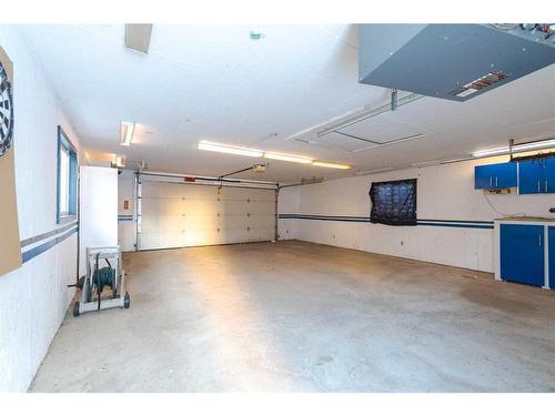 176 Archibald Close, Fort Mcmurray, AB - Indoor Photo Showing Garage