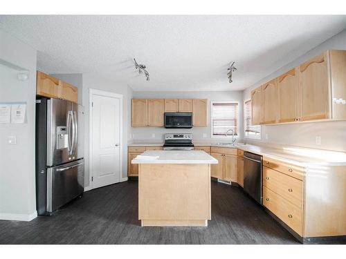 176 Archibald Close, Fort Mcmurray, AB - Indoor Photo Showing Kitchen With Double Sink