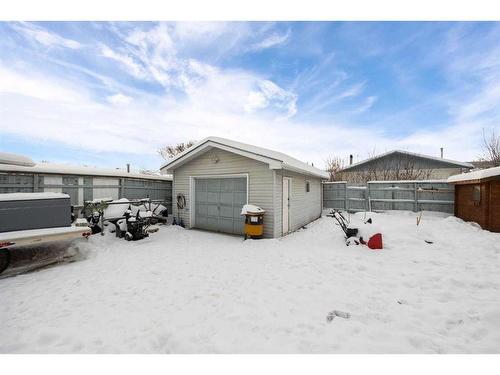 33 Fitzgerald Avenue, Fort Mcmurray, AB - Outdoor