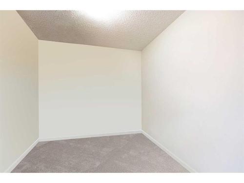 1415-204 Sparrow Hawk Drive, Fort Mcmurray, AB - Indoor Photo Showing Other Room