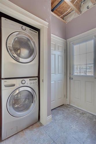 236 Coyote Crescent, Fort Mcmurray, AB - Indoor Photo Showing Laundry Room