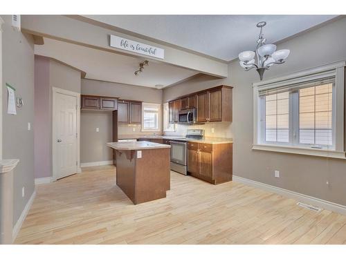 236 Coyote Crescent, Fort Mcmurray, AB - Indoor Photo Showing Kitchen