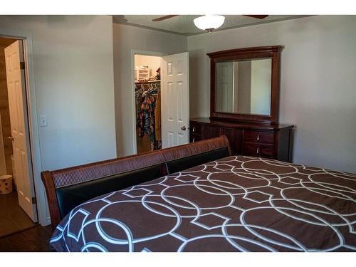 233 Barber Drive, Fort Mcmurray, AB - Indoor Photo Showing Bedroom