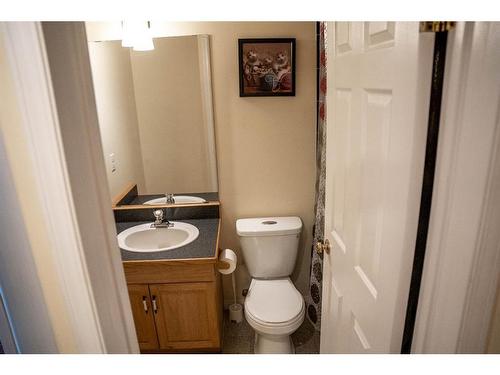 233 Barber Drive, Fort Mcmurray, AB - Indoor Photo Showing Bathroom