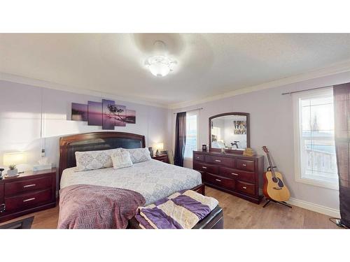 213 Waterhouse Street, Fort Mcmurray, AB - Indoor Photo Showing Bedroom