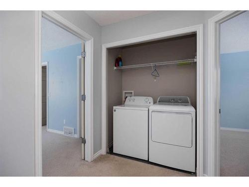 144 Violet Street, Fort Mcmurray, AB - Indoor Photo Showing Laundry Room